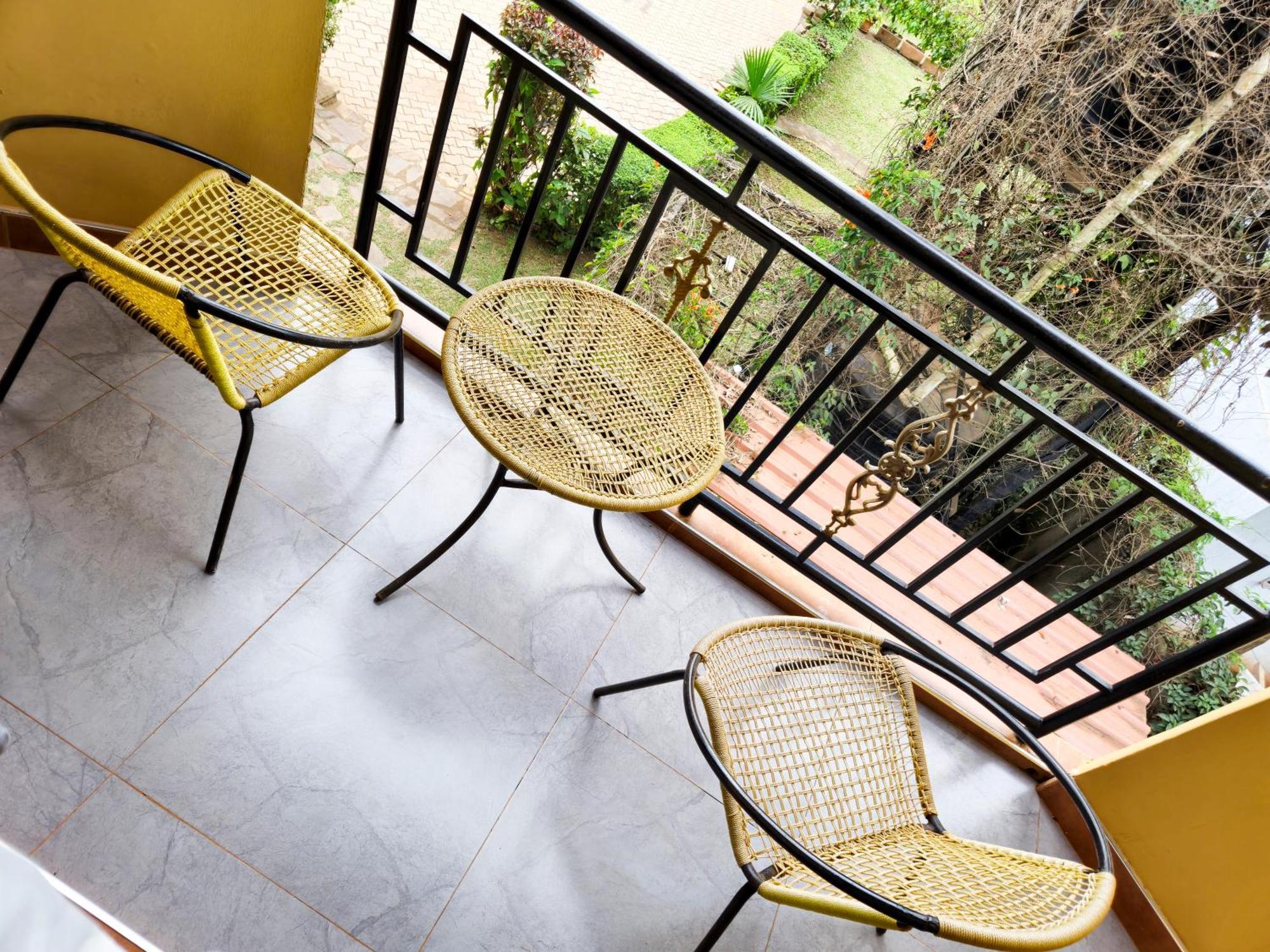 Hendo Hotel Entebbe Exterior photo